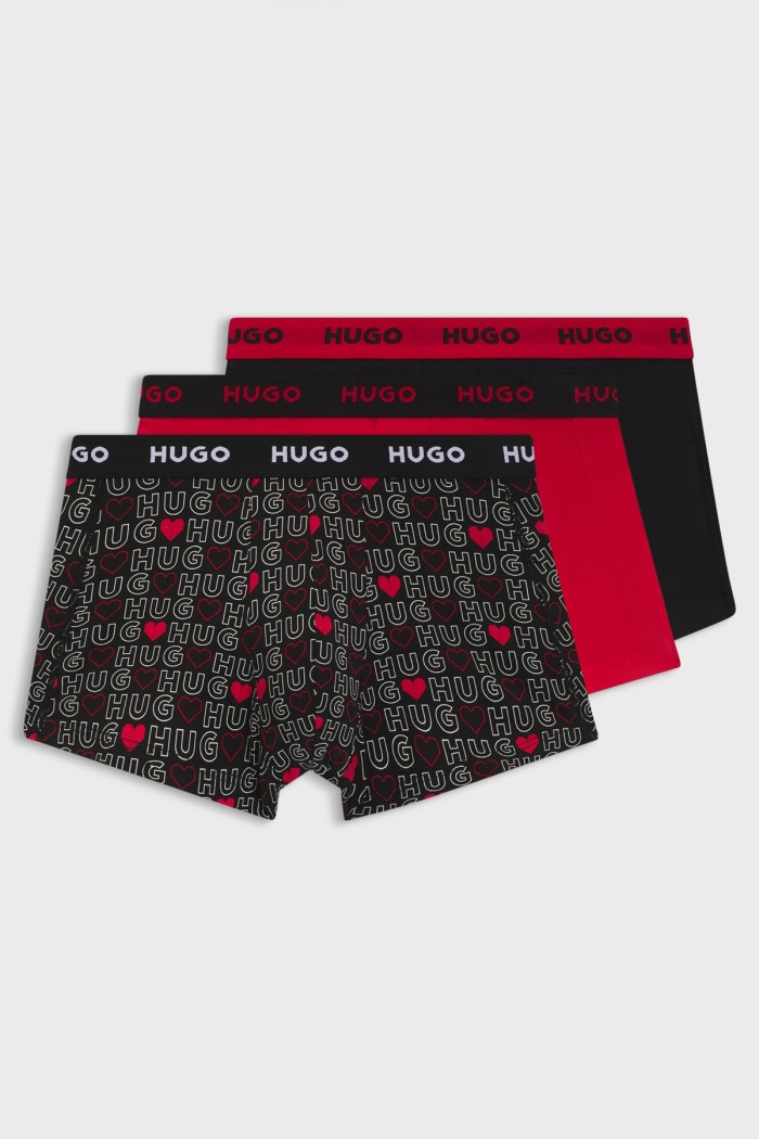 Hugo ανδρικά βαμβακερά 3pack boxers σε κόκκινο και μαύρο χρώμα, με καρδούλα στο σχέδιο,κανονική γραμμή. 95%cotton 5%elastane 50532550-969