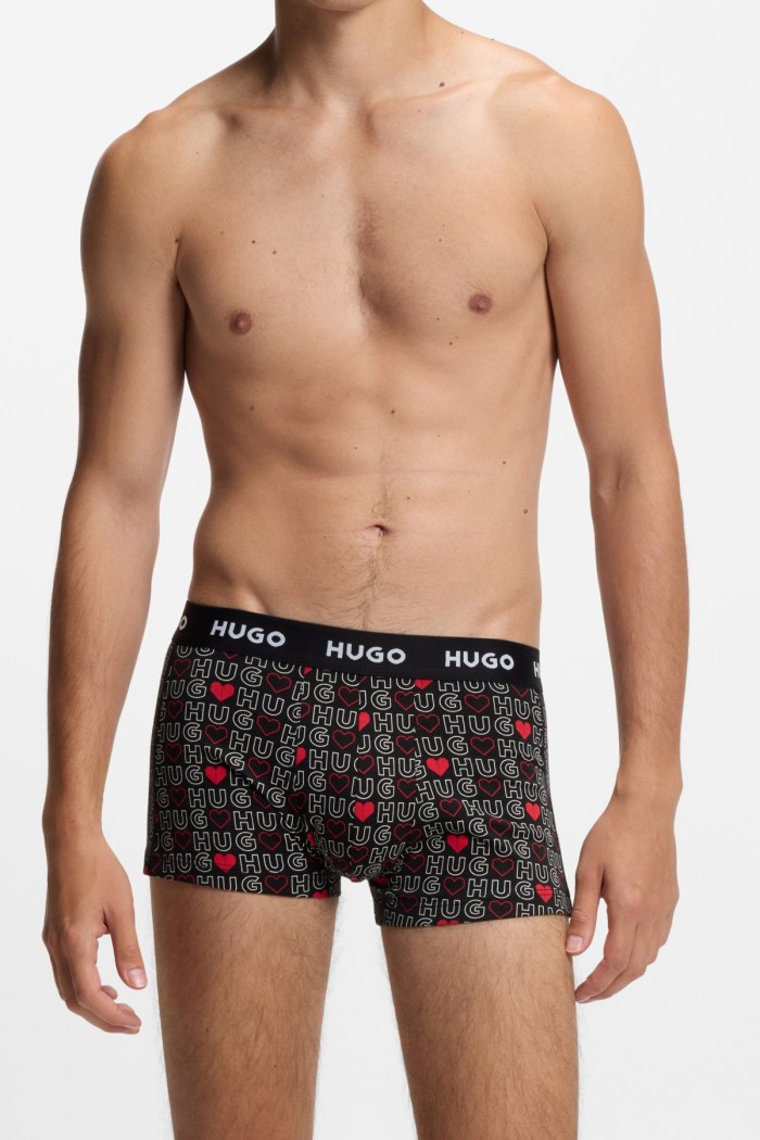 Hugo ανδρικά βαμβακερά 3pack boxers σε κόκκινο και μαύρο χρώμα, με καρδούλα στο σχέδιο,κανονική γραμμή. 95%cotton 5%elastane 50532550-969