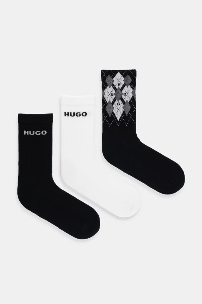 Hugo ανδρικές κάλτσες 3pack σε λευκό και μαύρο χρώμα σε τρία διαφορετικά σχέδια 50543138-001