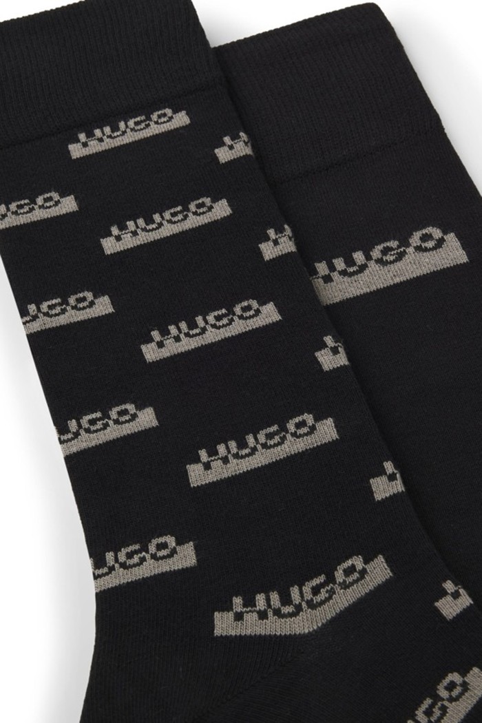 Hugo ανδρικές κάλτσες βαμβακερές 2pack (gift box) σε μαύρο χρώμα με δύο διαφορετικά σχέδια 50546669-001