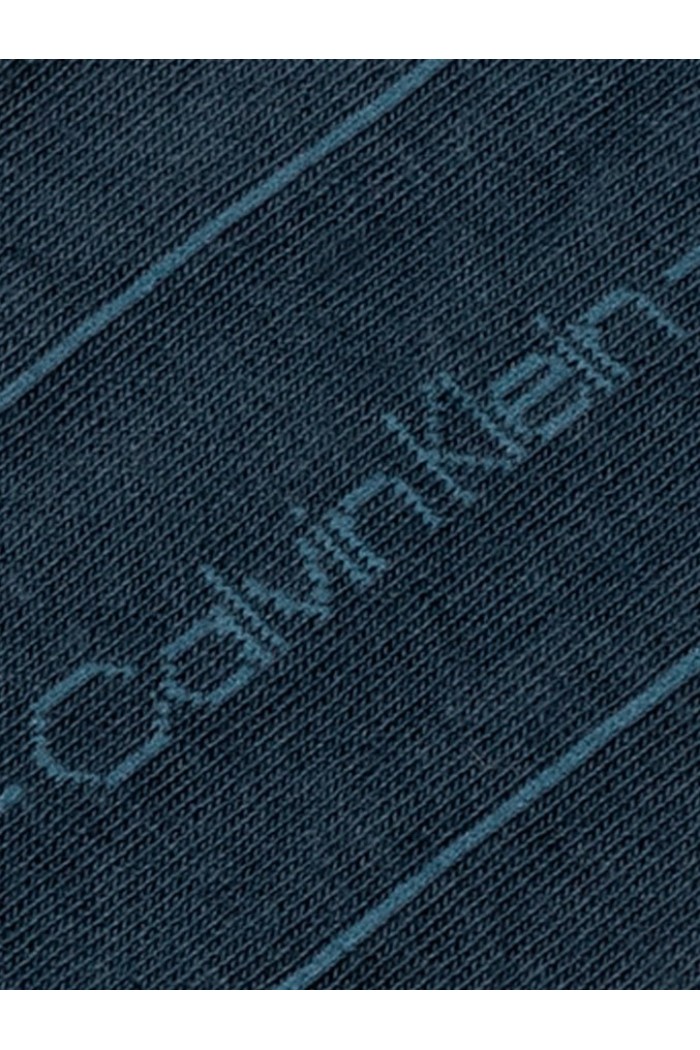 Calvin Klein ανδρικές κάλτσες 3pack βαμβακερές ψηλές σε τρία διαφορετικά χρώματα και σχέδια (συσκευασία δώρου) 701230087 002