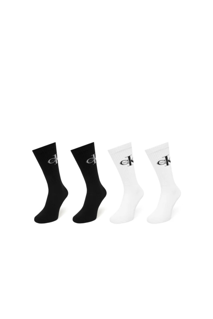 Calvin Klein ανδρικές κάλτσες 4pack βαμβακερές ψηλές, σε λευκό και μαύρο χρώμα με το λογότυπο της εταιρίας (συσκευασία δώρου) 701235982-001