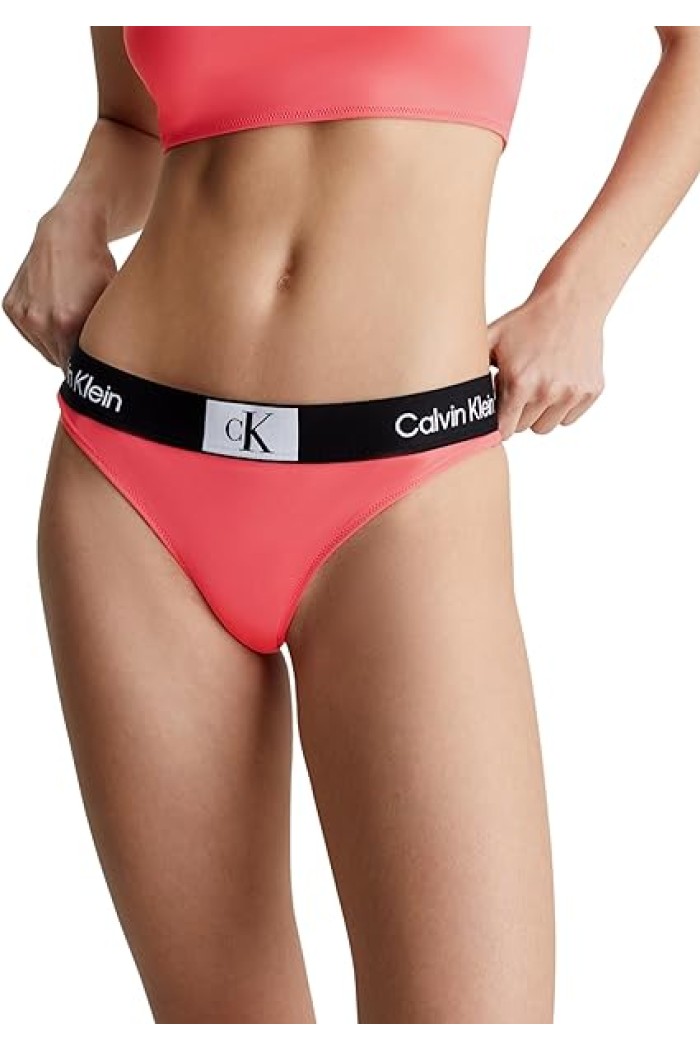 Calvin Klein γυναικείο μαγιό thong με σε κοραλί χρώμα με μαύρο λάστιχο KW0KW02352 TBK