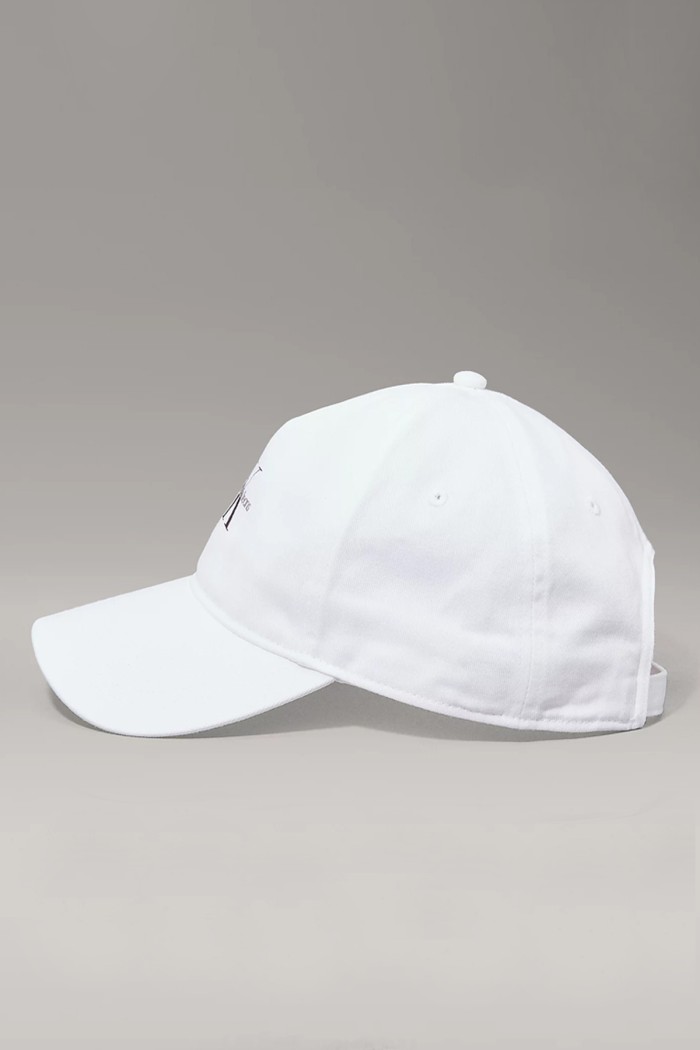 Calvin Klein unisex καπέλο σε λευκό χρώμα σε το λογότυπο τησ εταιρίας το μπροστά μέρος LV04K5027G-YAF