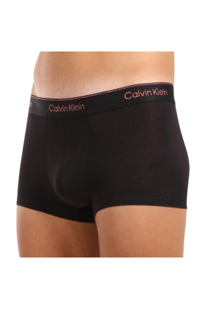 Calvin Klein ανδρικά βαμβακερά boxer (3pack), σε μαύρο χρώμα με μαύρο λάστιχο και διαφορετικό χρώμα στα γράμματα, 95%cotton 5%elastane NB4076A-Q6A