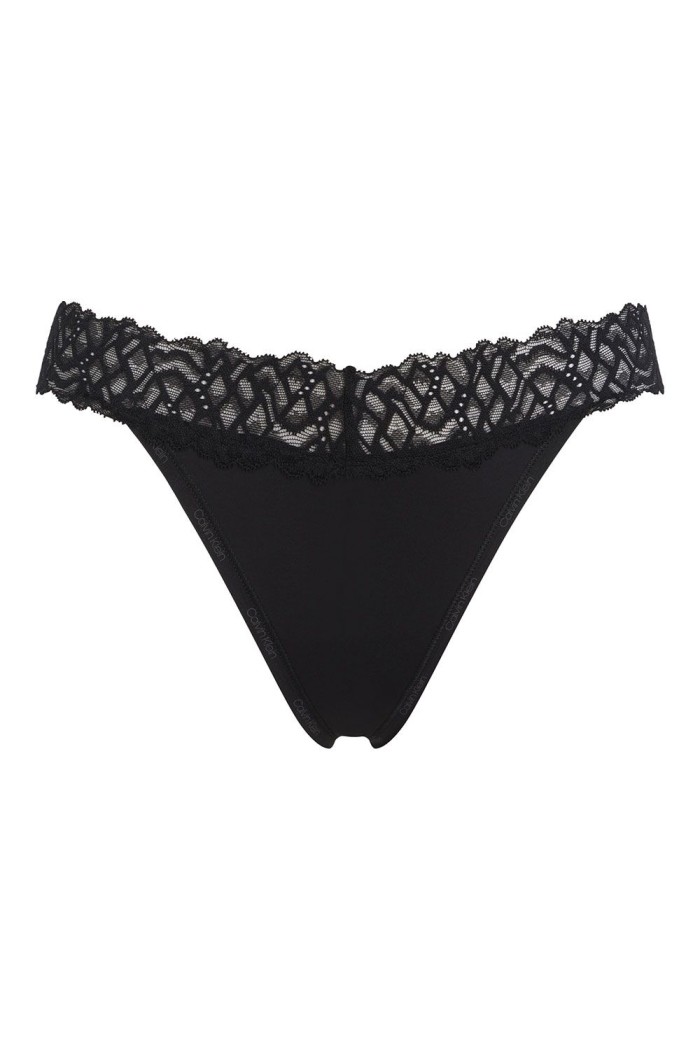 Calvin Klein κυλοτάκι string σε μαύρο χρώμα με δαντέλα στο επάνω μέρος.80%nylon 20%elastane QF7838 UB1