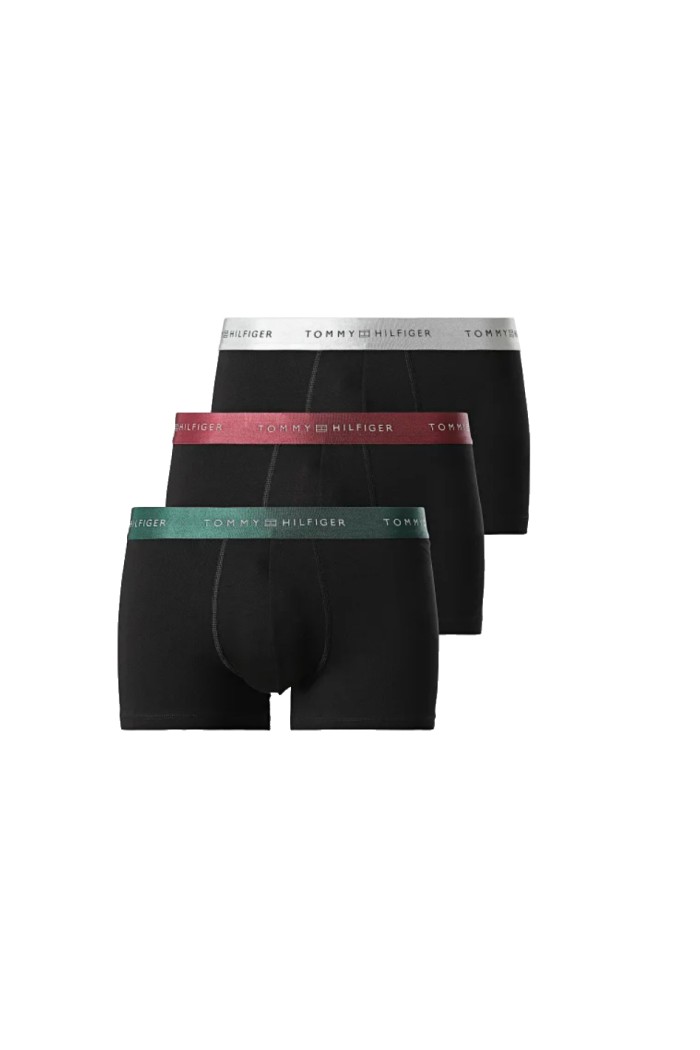 Tommy Hilfiger ανδρικά βαμβακερά boxers 3pack σε μαύρο χρώμα με διαφορετικά λάστιχα, άνετη γραμμή. 95%cotton 5%elastane UM0UM03181-0VM