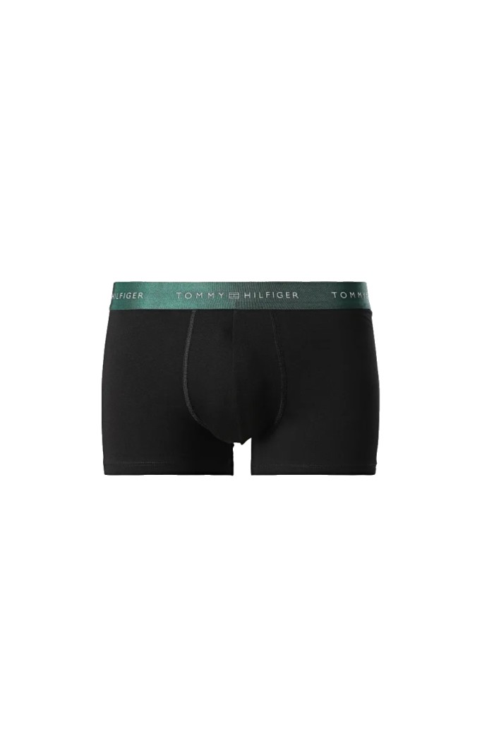 Tommy Hilfiger ανδρικά βαμβακερά boxers 3pack σε μαύρο χρώμα με διαφορετικά λάστιχα, άνετη γραμμή. 95%cotton 5%elastane UM0UM03181-0VM