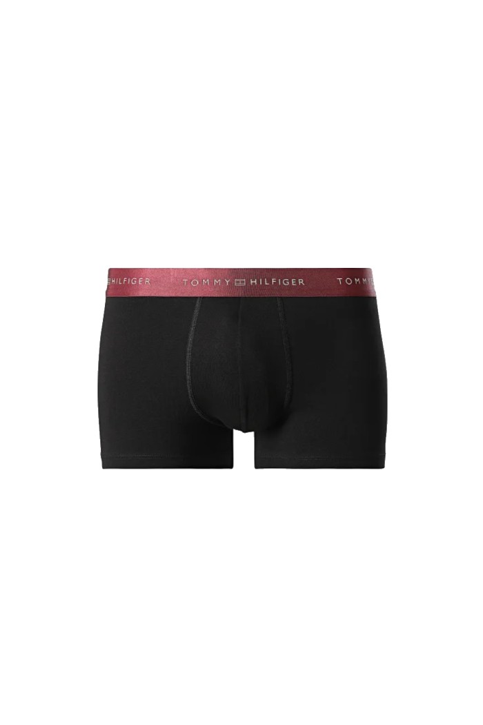 Tommy Hilfiger ανδρικά βαμβακερά boxers 3pack σε μαύρο χρώμα με διαφορετικά λάστιχα, άνετη γραμμή. 95%cotton 5%elastane UM0UM03181-0VM