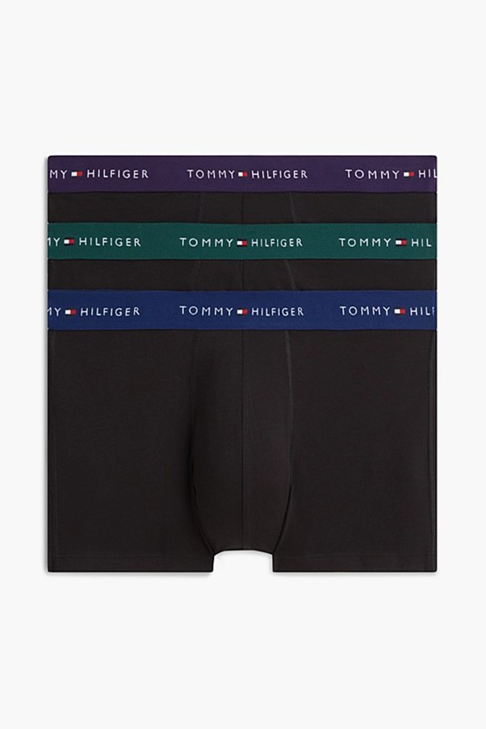 Tommy Hilfiger ανδρικά βαμβακερά boxers 3pack σε μαύρο χρώμα με διαφορετικό χρώμα στο λάστιχο άνετη γραμμή,95%cotton 5%elastane UM0UM03890-05J