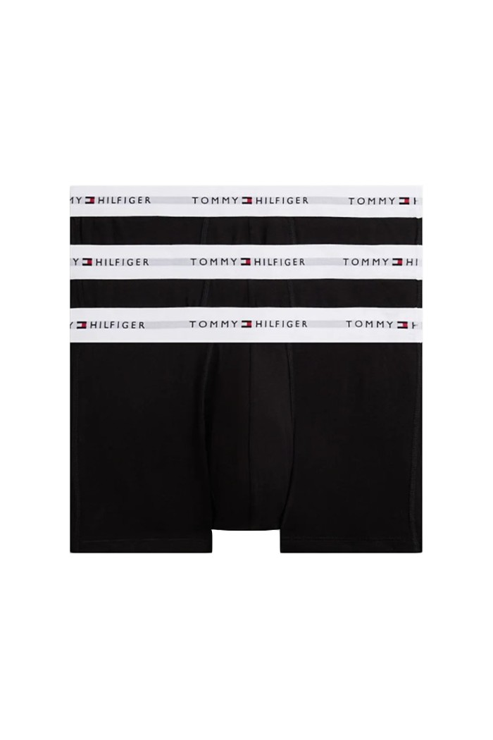 Tommy Hilfiger ανδρικά βαμβακερά boxers 3pack σε μαύρο χρώμα με λευκό λάστιχο, άνετη γραμμή 95%cotton 5%elastane UM0UM03890-0XN