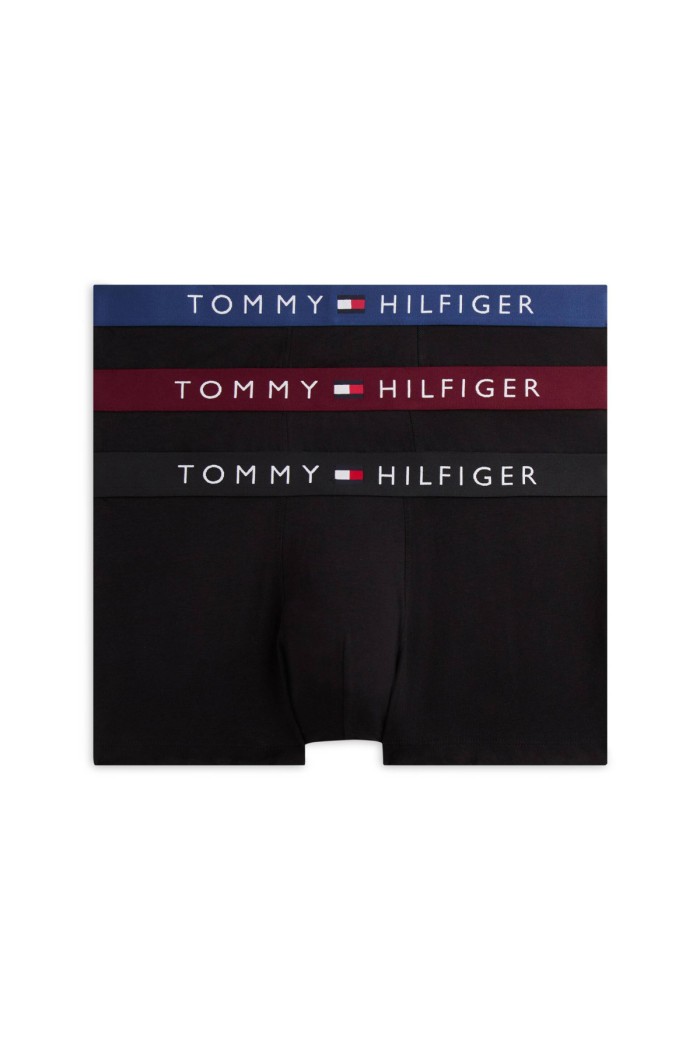 Tommy Hilfiger ανδρικά βαμβακερά boxers 3pack σε μαύρο χρώμα με διαφορετικό χρώμα στο λάστιχο άνετη γραμμή,95%cotton 5%elastane UM0UM03908-06J