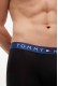 Tommy Hilfiger ανδρικά βαμβακερά boxers 3pack σε μαύρο χρώμα με διαφορετικό χρώμα στο λάστιχο άνετη γραμμή,95%cotton 5%elastane UM0UM03908-06J