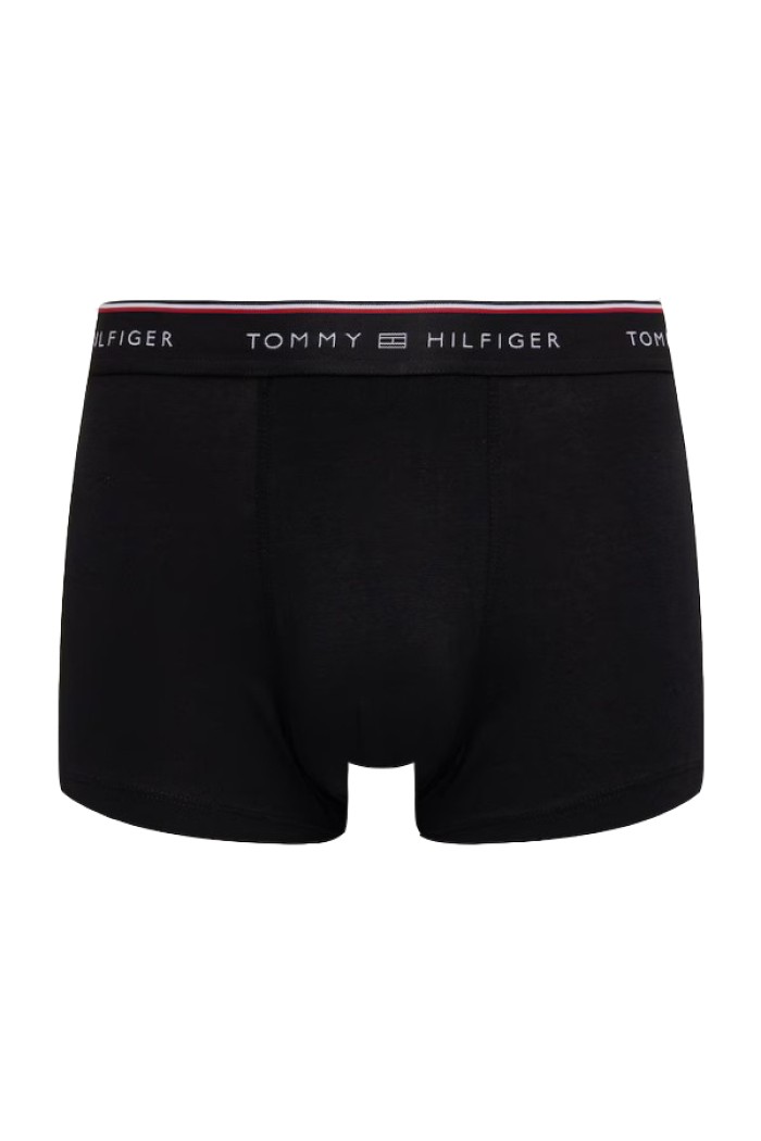 Tommy Hilfiger ανδρικά βαμβακερά boxers 3pack σε μαύρο χρώμα με μαύρο λάστιχο, άνετη γραμμή,95%cotton 5%elastane UM0UM03974-0XU