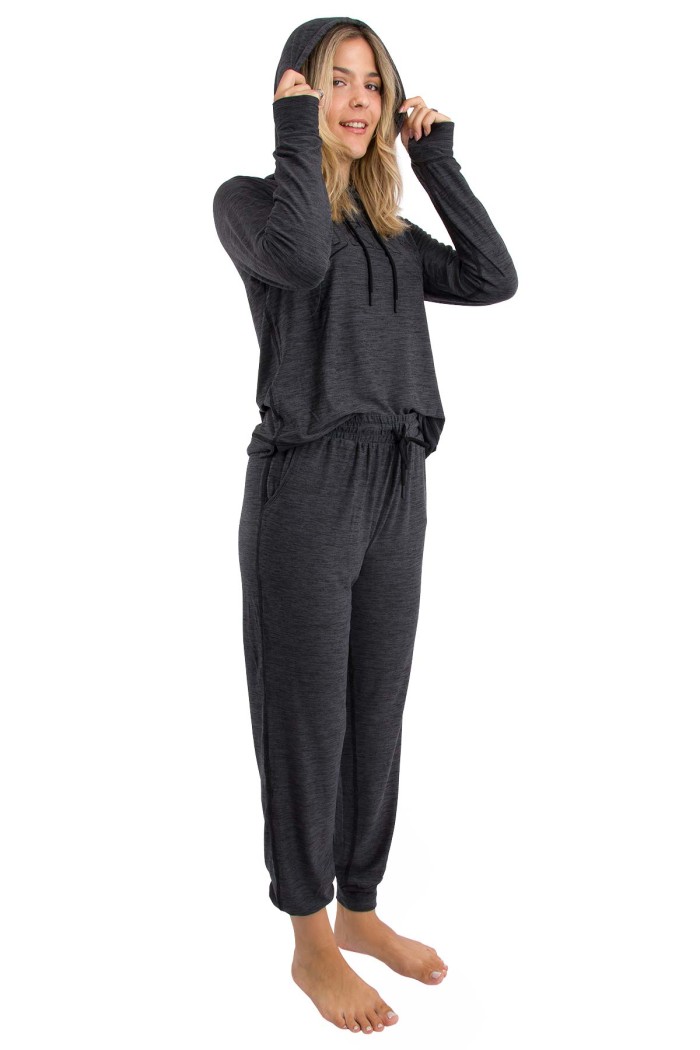 DKNY γυναικεία φλις πυτζάμα (homewear) σε μαύρο χρώμα με γκρι σχέδιο,άνετη γραμμή,88%polyester,12%elastane YI80065-053